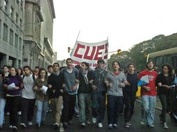 Marchaalumnos_telam