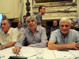 los jefes de las centrales sindicales se reunieron con diputados opositores los jefes de las centrales sindicales se reunieron con diputados opositores