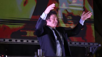 edit deletephotoJavier Milei, el candidato presidencial de La Libertad Avanza (LLA), fue electo presidente. edit deletephotoJavier Milei, el candidato presidencial de La Libertad Avanza (LLA), fue electo presidente.