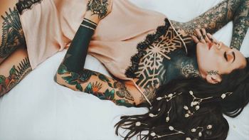 Candelaria Tinelli antes de realizarse el piercing Candelaria Tinelli antes de realizarse el piercing