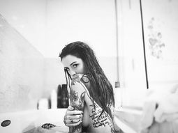 desnuda en la banera: la nueva foto de candelaria tinelli que revoluciono instagram desnuda en la banera: la nueva foto de candelaria tinelli que revoluciono instagram