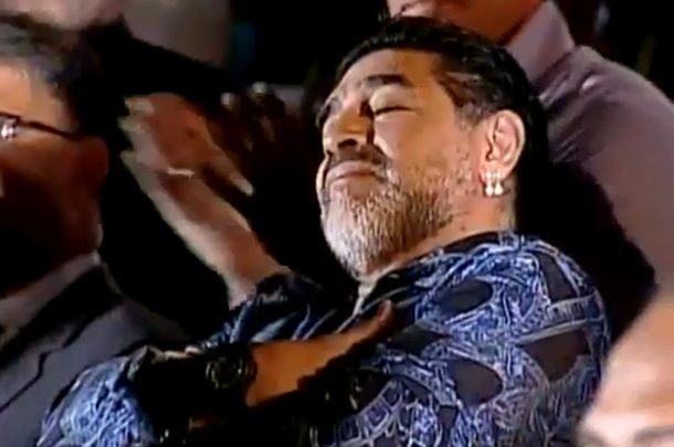 Maduro ya tiene su candidato para presidente de la FIFA: Diego Maradona