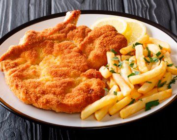 Le cocinó milanesas a un ex novio cheto y el comentario de él se volvió viral