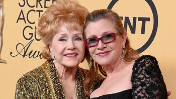 Debbie Reynolds y su hija, Carrie Fisher Debbie Reynolds y su hija, Carrie Fisher