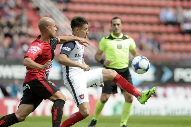 San Lorenzo enfrenta a Colón en el Coloso Marcelo Bielsa