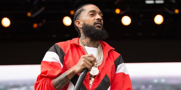 Acribillaron al rapero Nipsey Hussle en la puerta de su local