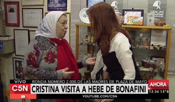 CFK visitó a Hebe de Bonafini en el día de las #2000Marchas