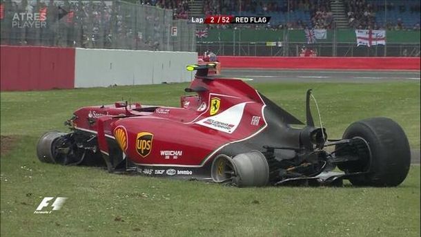 El espectacular accidente de Kimi Raikkonen en el Gran Premio de Inglaterra