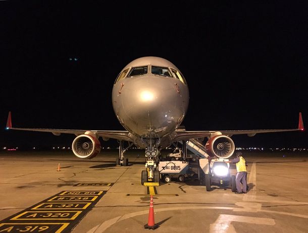 Avión que traslada a los Guns N Roses en sus giras