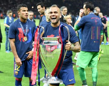 Hay Dani Alves para rato: el lateral se queda en el Barcelona