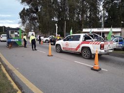 Coronacoima: ofrecieron 15 mil pesos a la Policía para que los dejaran entrar a Pinamar