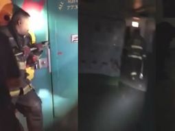 una nina quedo encerrada en una guarderia porque la confundieron con una muneca una nina quedo encerrada en una guarderia porque la confundieron con una muneca