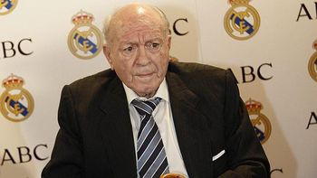 di stefano abandono el hospital y pidio que siga mourinho di stefano abandono el hospital y pidio que siga mourinho