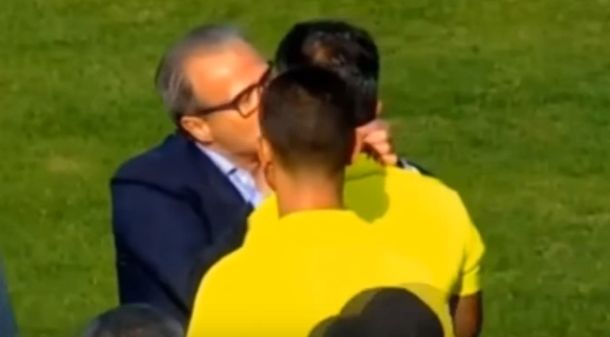 El momento de la inentendible protesta