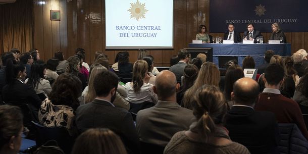 El Banco Central del Uruguay busca modernizar el sistema de pagos