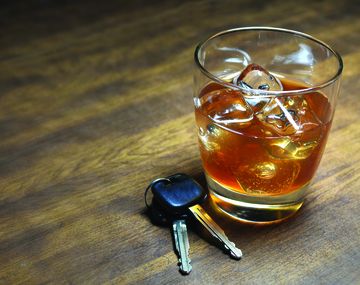 Inventan un nanochip que detecta ebrios