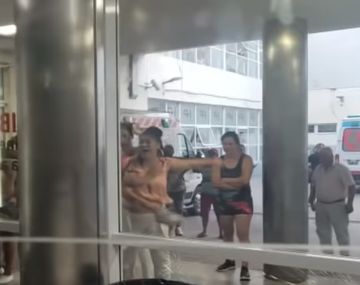 VIDEO: A las piñas en una guardia de un hospital en Tucumán