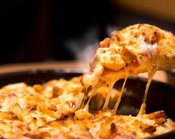 Se celebra la tradicional Noche de la Pizza y la Empanada 2022