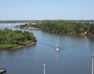 Este lunes comienzan las obras del dragado del río Uruguay