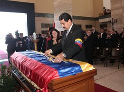 Maduro no deberá renunciar para ser candidato presidencial