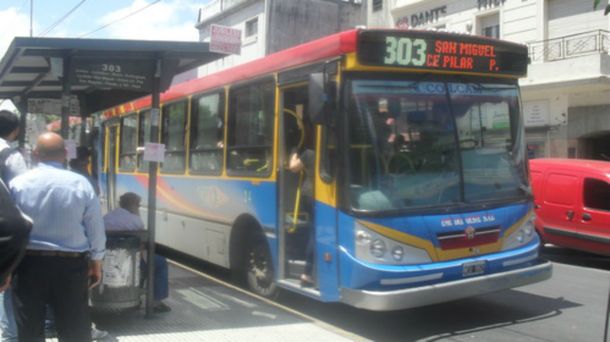 Sorpresivo paro de colectivos en la zona oeste de la Provincia de Buenos Aires