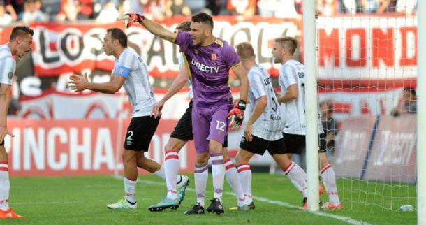 El arquero tapó el penal clave frente a Colón