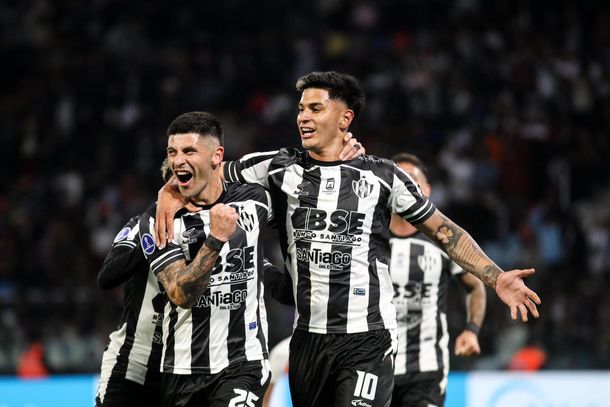 Central Córdoba golpeó como local y venció a Lanús en la ida de la Copa Sudamericana