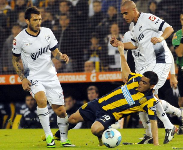 Rosario Central reaccionó y dio vuelta su debut frente a Quilmes