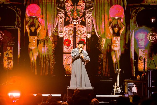 Ricardo Arjona brilló en su sexta función en Buenos Aires, con Ángela Leiva como invitada sorpresa Ricardo Arjona brilló en su sexta función en Buenos Aires, con Ángela Leiva como invitada sorpresa