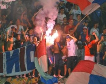 Detuvieron a hinchas de Nacional de Uruguay por llevar un arma