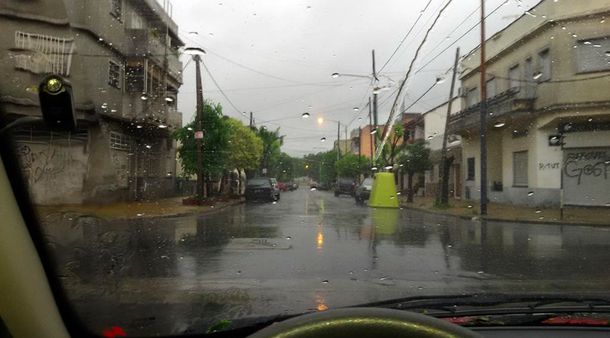 Mirá las imágenes y los videos del fuerte temporal que azotó a la provincia de Buenos Aires