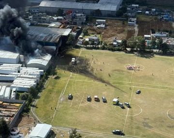 Tragedia en México: se estrelló un jet privado y murieron 10 personas