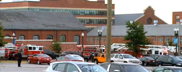 Tiroteo en una base naval deja al menos cuatro muertos