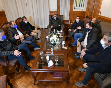 Tucumán: transportistas levantaron el paro tras reunirse con Jaldo