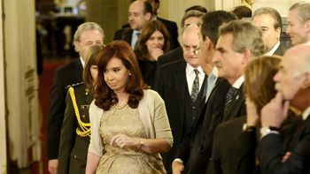 en plena negociacion con los buitres, cfk ratifica que no habra default en plena negociacion con los buitres, cfk ratifica que no habra default
