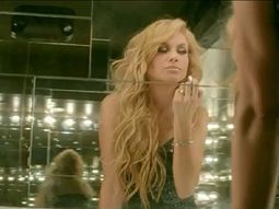 paulina rubio vuelve con un clip erotico paulina rubio vuelve con un clip erotico