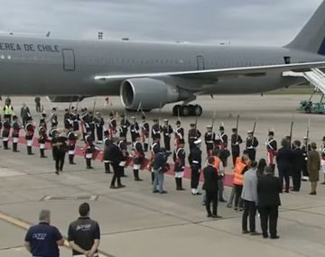 Gabriel Boric arribó este domingo a la Argentina