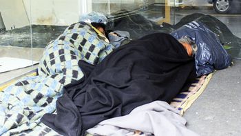 la ola de frio polar ya dejo dos muertos: uno en mar del plata y otro en santa fe la ola de frio polar ya dejo dos muertos: uno en mar del plata y otro en santa fe