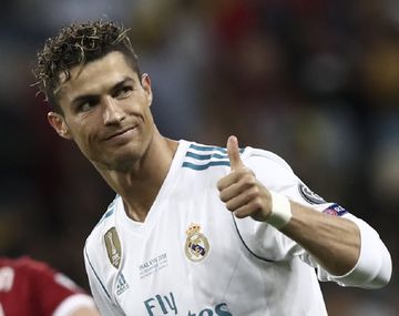 La bomba del año: Cristiano Ronaldo se va del Real para jugar con dos cracks argentinos