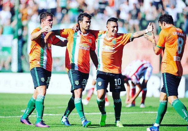 Fuerte canción de Brian Sarmiento a las botineras