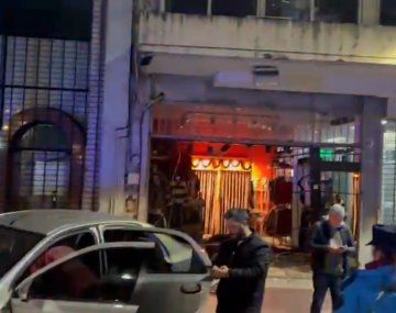 Conductor borracho iba a contramano y chocó contra un taxi en pleno Recoleta