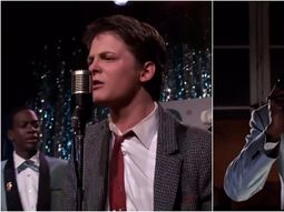 Marty McFly toca Johnny be Goode