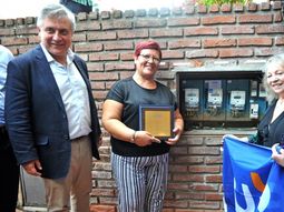 El ministro de Industria, Omar Paganini, y la presidenta de UTE, Silvia Emaldi, en la instalación del medidor inteligente número 1 millón, en Montevideo. El ministro de Industria, Omar Paganini, y la presidenta de UTE, Silvia Emaldi, en la instalación del medidor inteligente número 1 millón, en Montevideo.