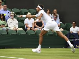 El tandilense se esfuerza en el césped inglés El tandilense se esfuerza en el césped inglés