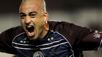 polemica en lanus: silva no hizo la practica y se va del club polemica en lanus: silva no hizo la practica y se va del club