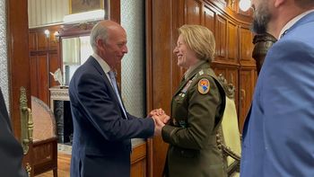 El ministro Javier García recibió a la general Laura Richardson para fortalecer la cooperación en seguridad entre Estados Unidos y Uruguay. El ministro Javier García recibió a la general Laura Richardson para fortalecer la cooperación en seguridad entre Estados Unidos y Uruguay.