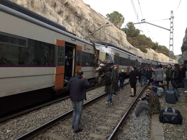 Choque de trenes en España: hay al menos un muerto y 95 heridos