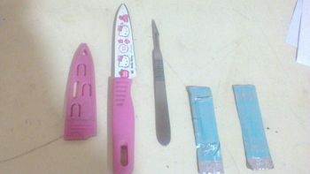 Estos son los elementos que se le secuestraron a la agresora Estos son los elementos que se le secuestraron a la agresora