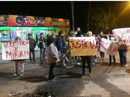 Motochorros mataron a una almacenera para robarle 230 pesos