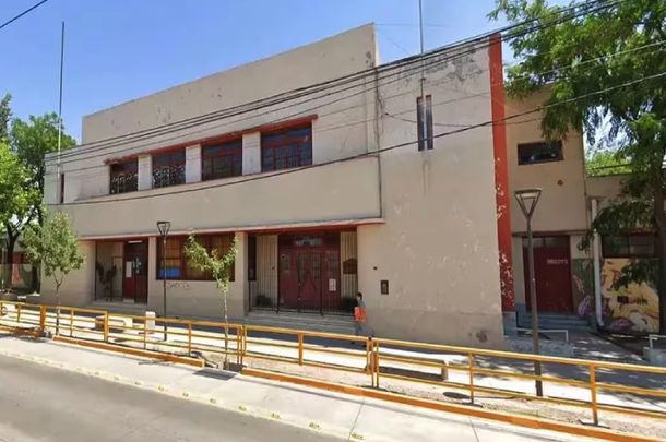 Mendoza: condenaron a un profesor por abuso, quedó libre y volvió a atacar